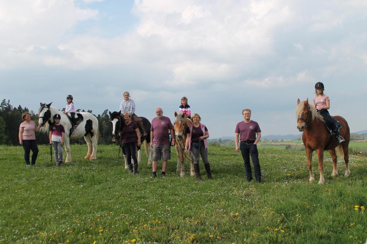Appartamento Desl'S Little Farm Waldburg Esterno foto